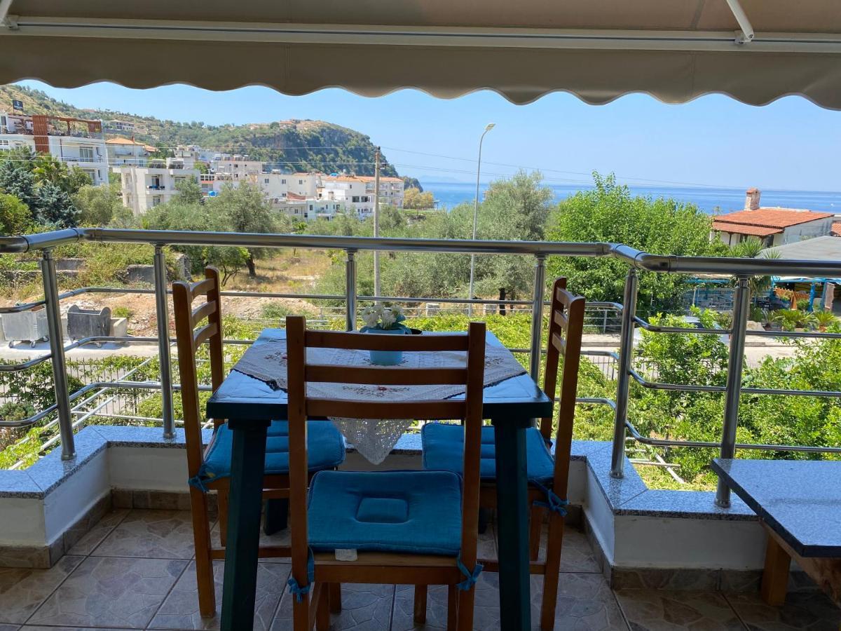Rexhos Studios Himare Buitenkant foto